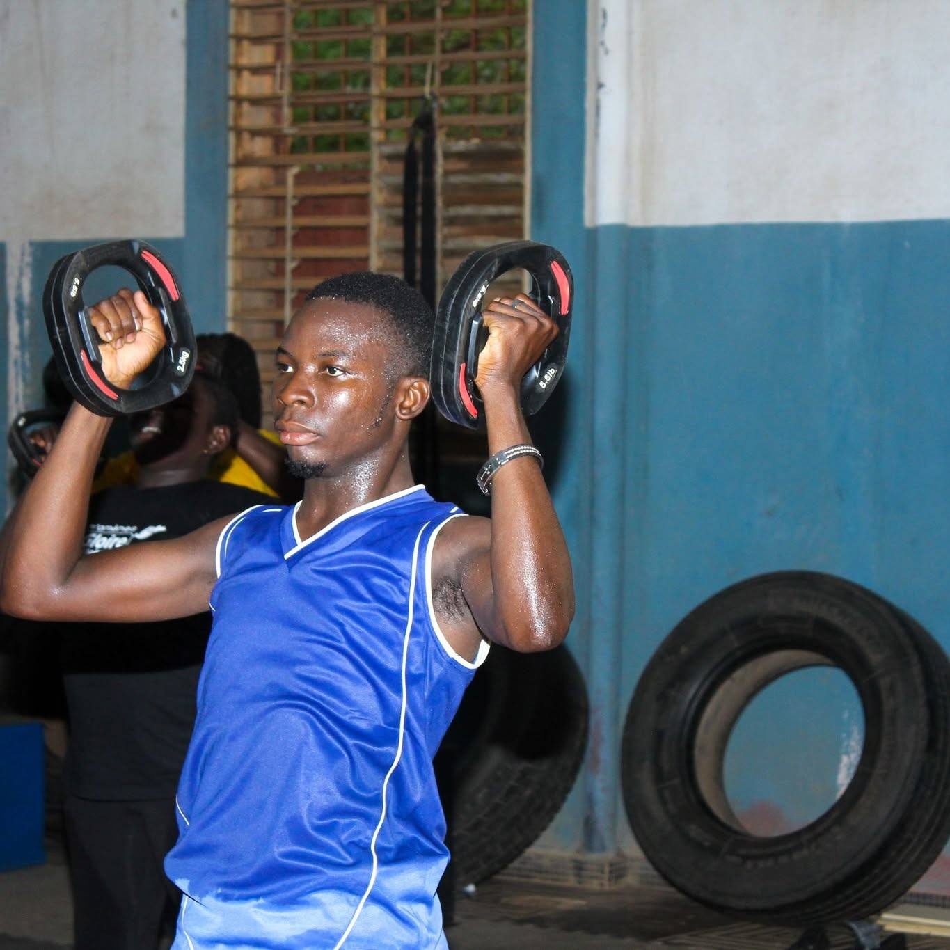 Cours collectif au Lycée Bogodogo, Centre Fitness chez Cissé