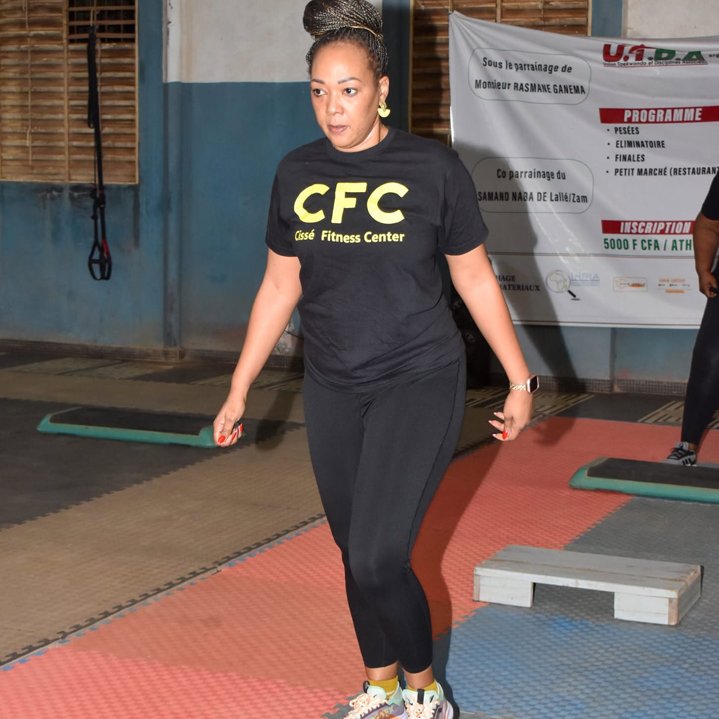 Séance d'entraînement au Centre Fitness chez Cissé, Cissin